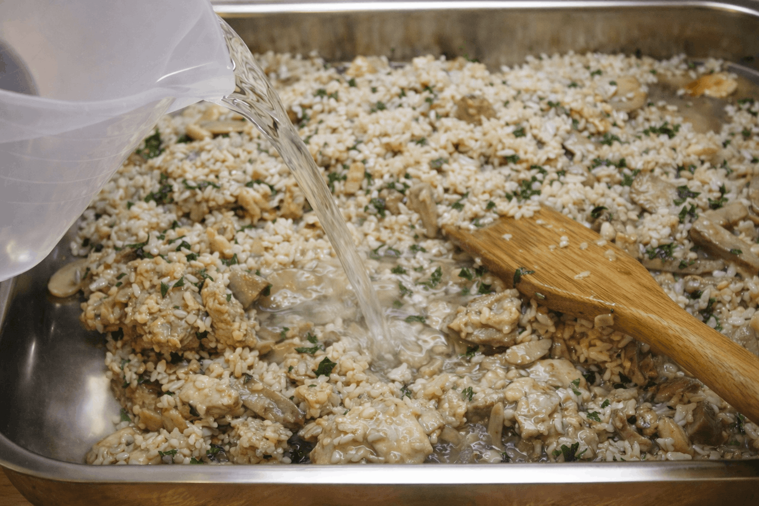 Свинско с джоджен, ориз и гъби-Стъпка-6109